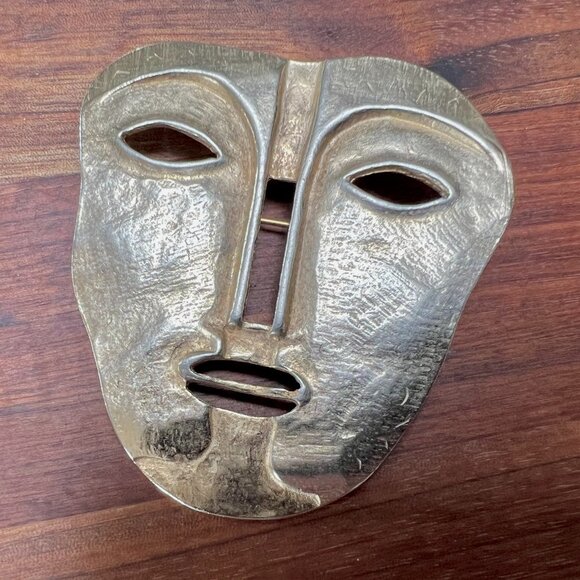 Modern Maxine Denker Matte Gold Tone Tribal Face Mask Brooch/Pin - Picture 5 of 5